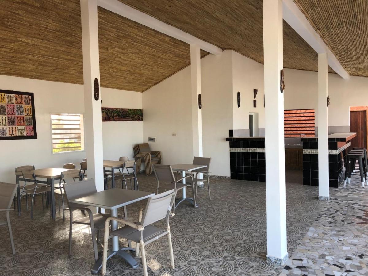 Auberge Mande Hotel Saly Portudal Bagian luar foto