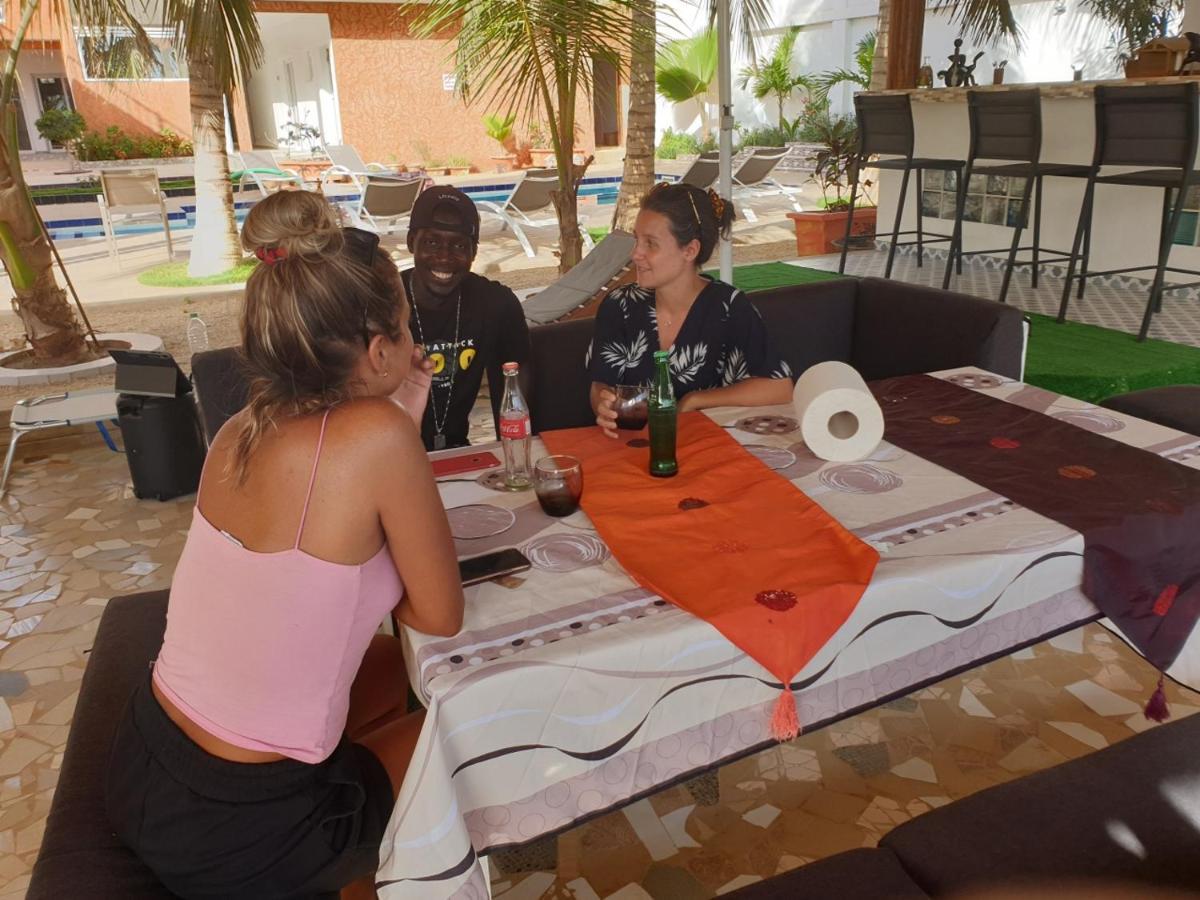 Auberge Mande Hotel Saly Portudal Bagian luar foto